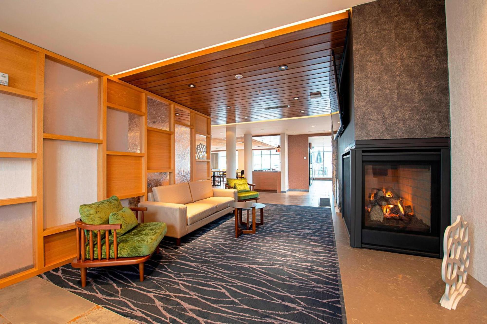 Fairfield Inn & Suites By Marriott Duluth Waterfront Екстериор снимка