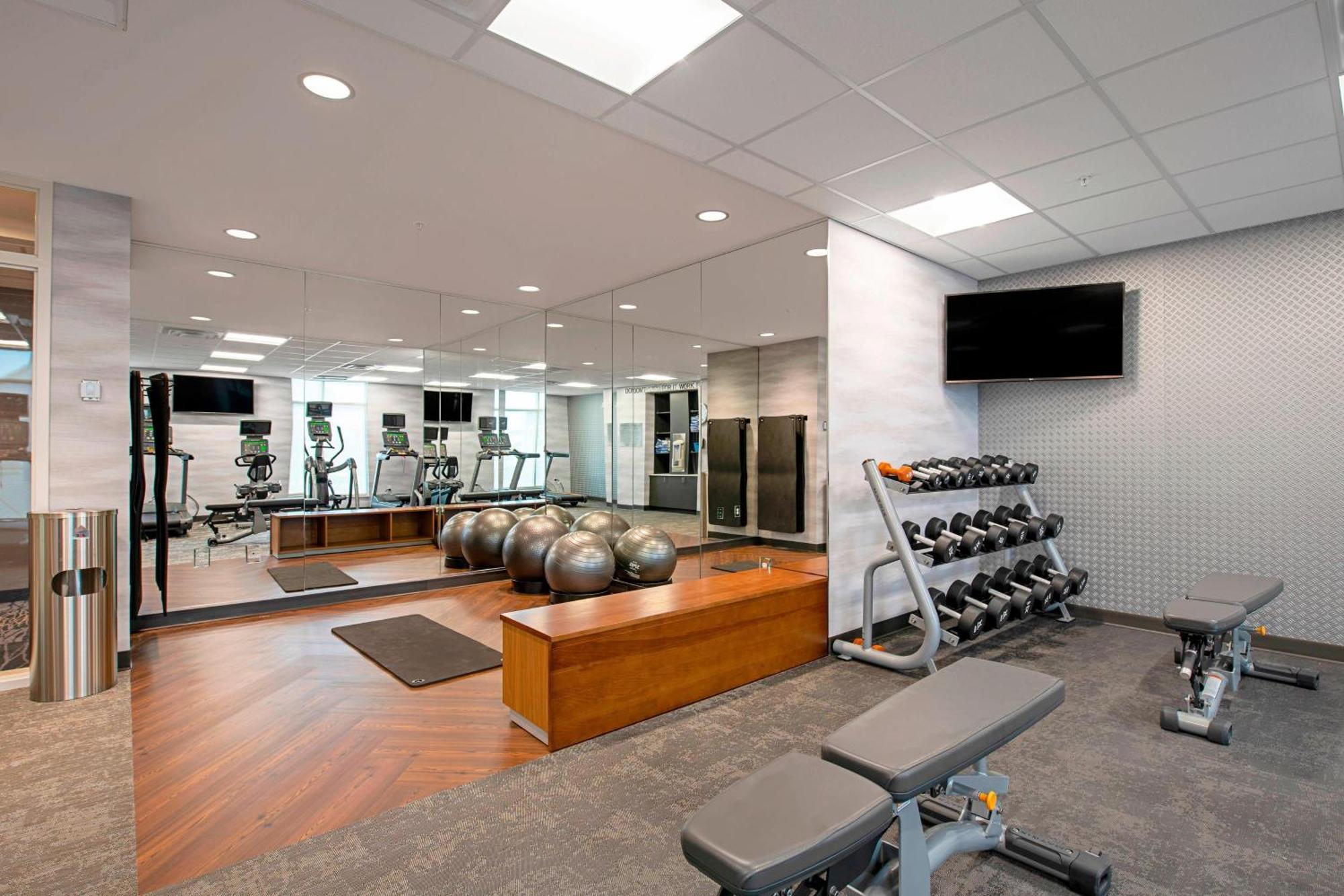 Fairfield Inn & Suites By Marriott Duluth Waterfront Екстериор снимка